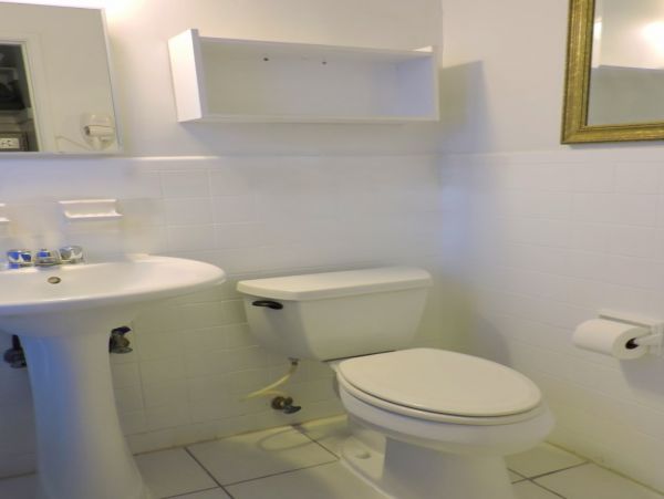 Hollywood Condo 965855