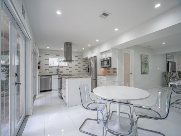 Hollywood Florida Lovely 5 Bedroom Home & Private Pool