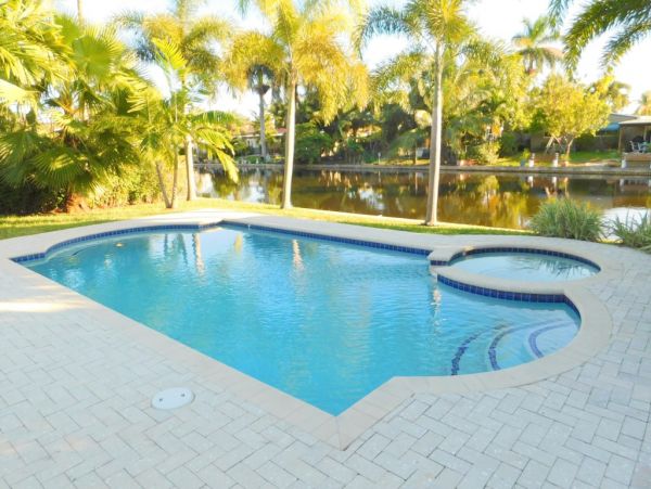 Hollywood Home 965859