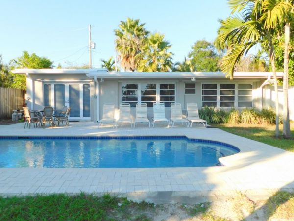 Hollywood Home 965859
