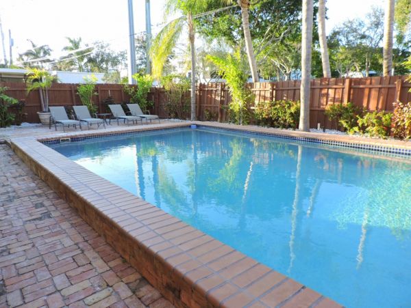Hollywood Home 965860