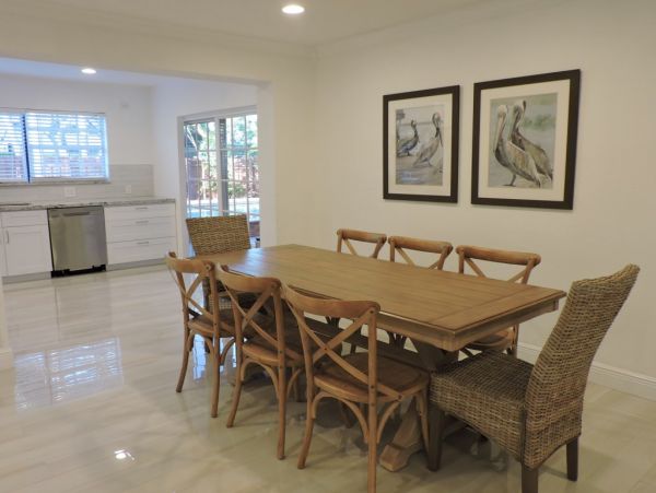 Hollywood Home 965860