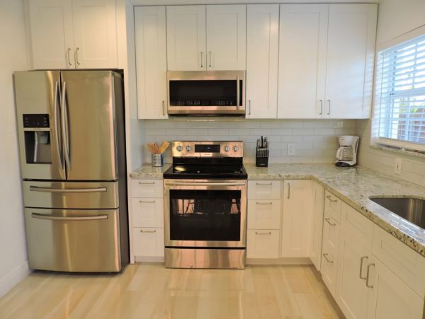 Hollywood Home 965860