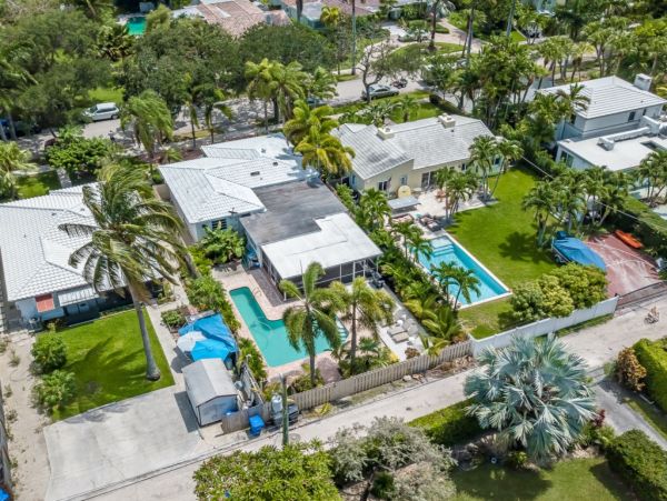 Hollywood Home 965861