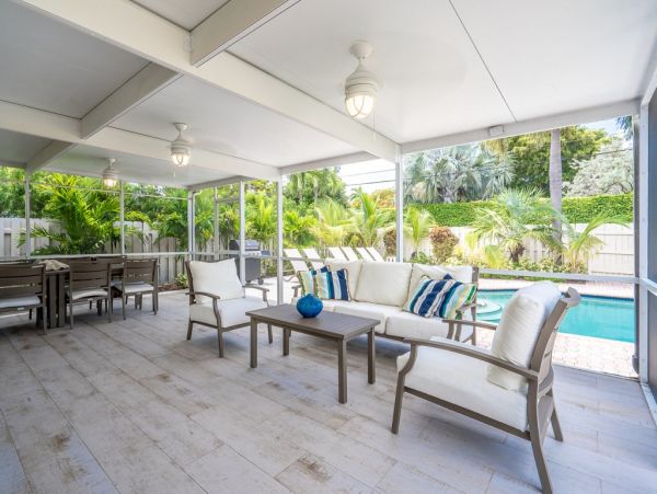 Hollywood Home 965861