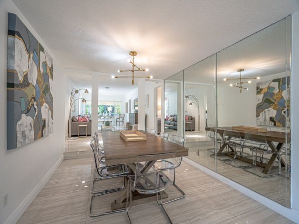 Hollywood Home 965861