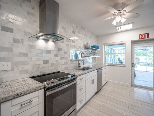 Hollywood Home 965861