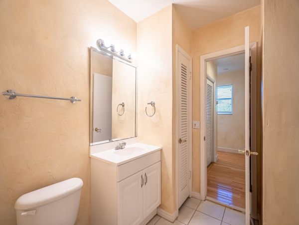 Hollywood Home 965862