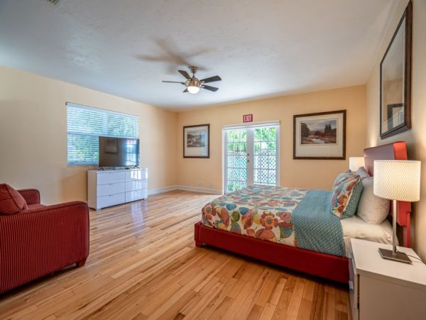 Hollywood Home 965862