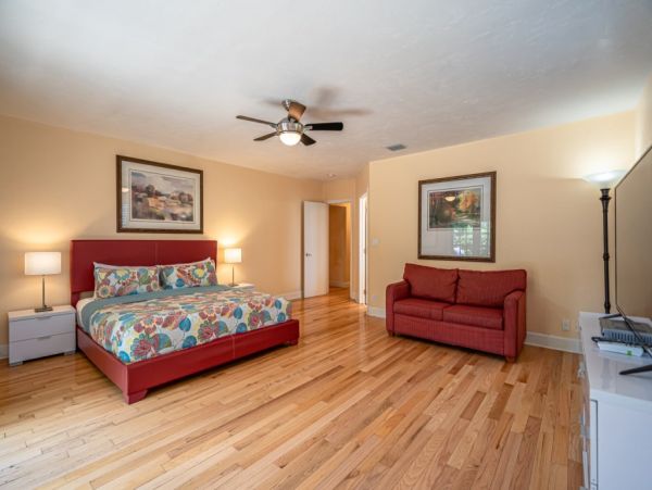 Hollywood Home 965862