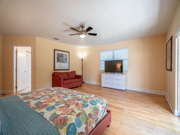 Hollywood Home 965862