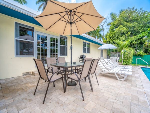 Hollywood Home 965862