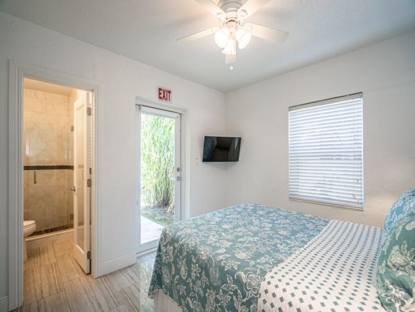 Hollywood Home 965864