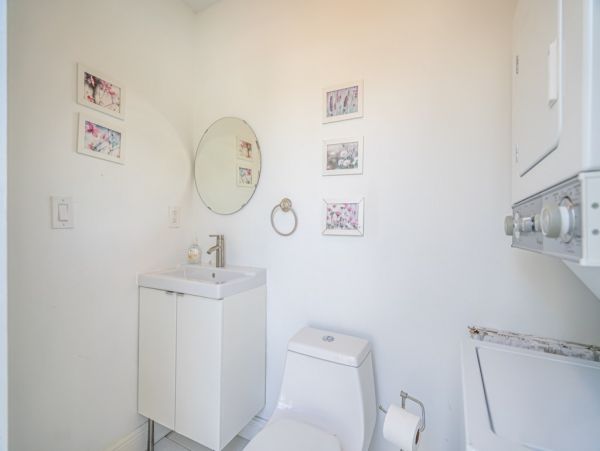 Hollywood Home 965864