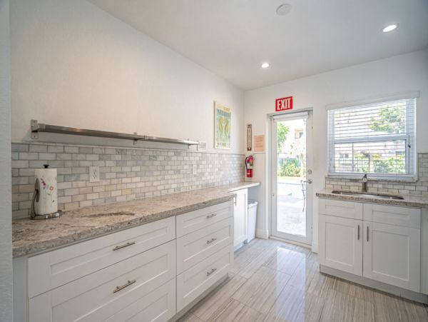 Hollywood Home 965865