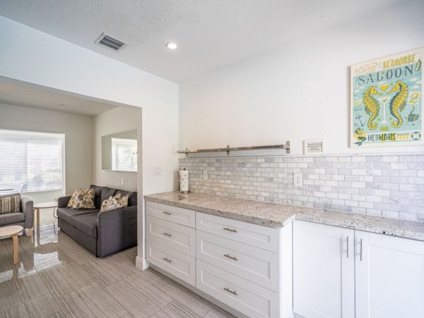 Hollywood Home 965865