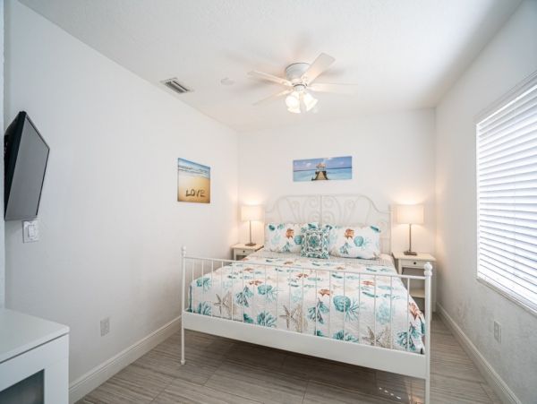 Hollywood Home 965865