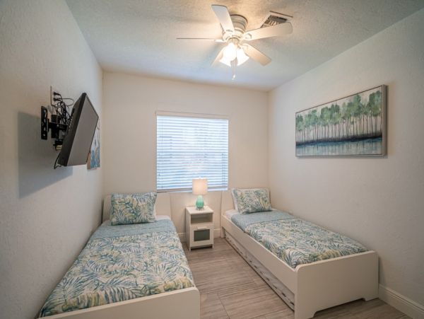 Hollywood Home 965865