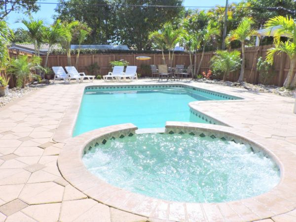 Hollywood Home 965867