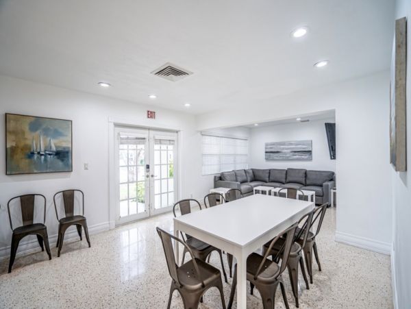 Hollywood Vacation Home Three Bedrooms Private Pool