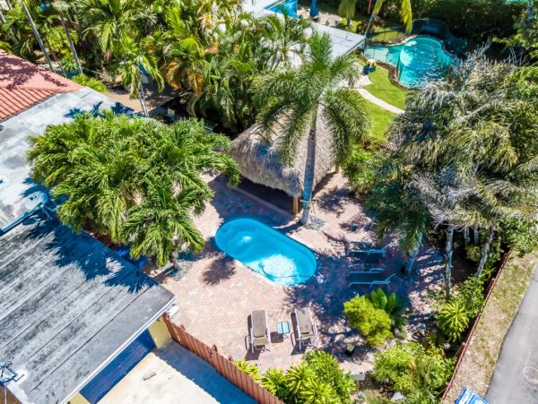 Hollywood Home 965869