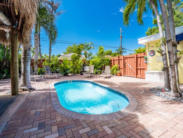 Hollywood Home 965869