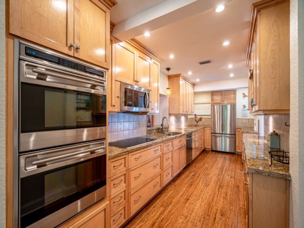 Hollywood Home 965869