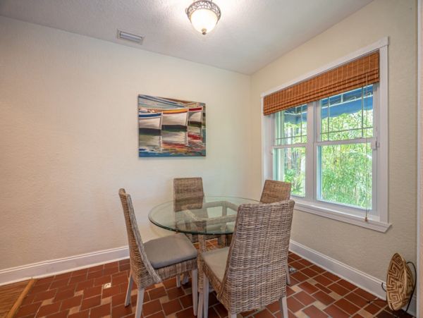 Hollywood Home 965869