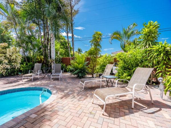 Hollywood Home 965869