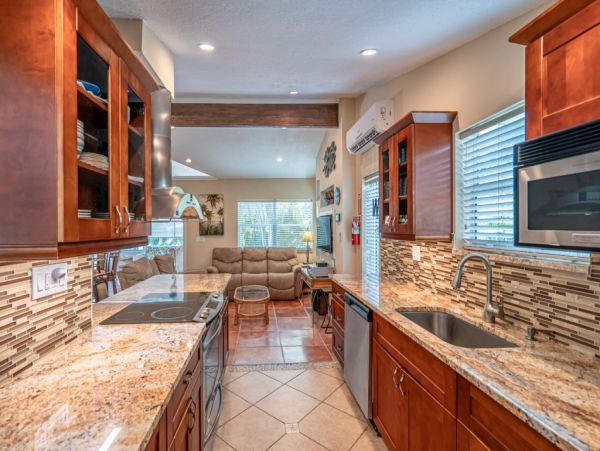 Hollywood Home 965870