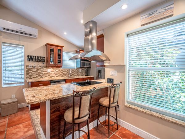 Hollywood Home 965870