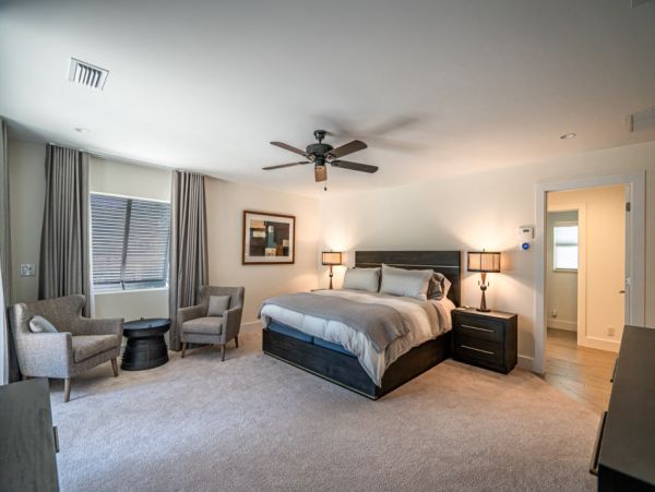 Hollywood Home 965872