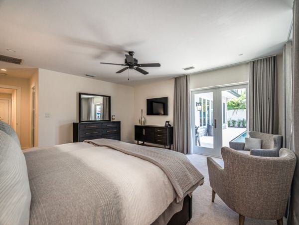 Hollywood Home 965872