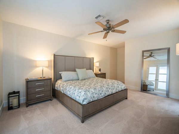 Hollywood Home 965872