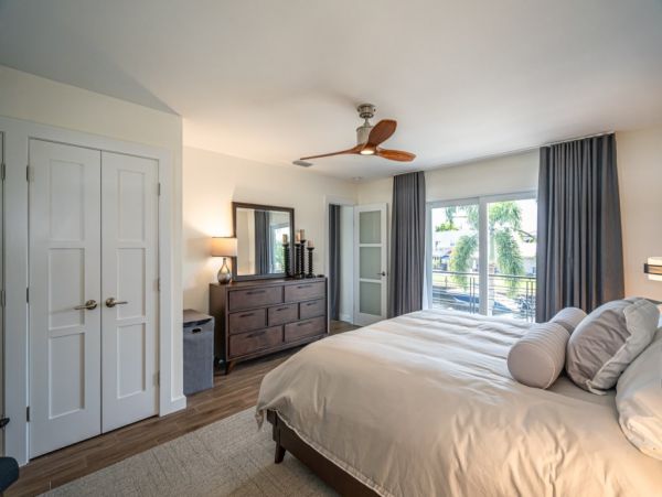 Hollywood Home 965872