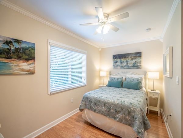Hollywood Home 965878