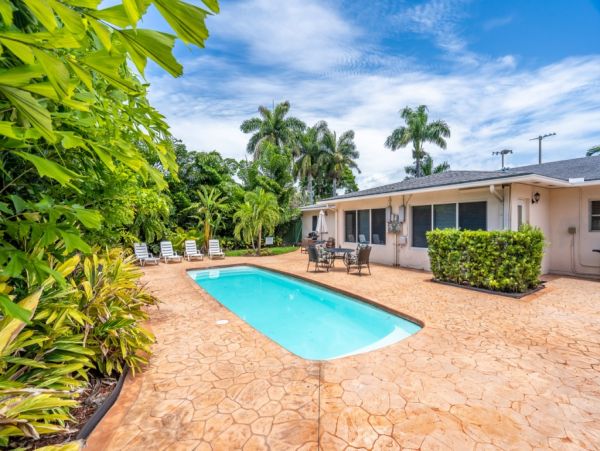 Hollywood Home 965878
