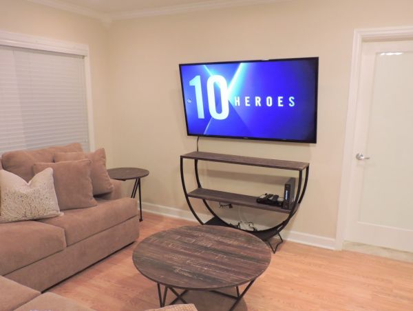 Hollywood Home 965879