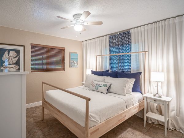 Hollywood Home 965882