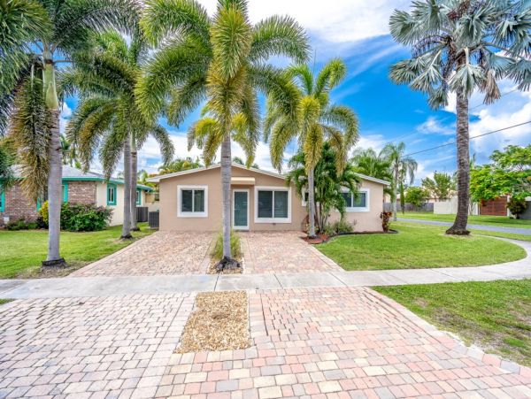 Hollywood Home 965882