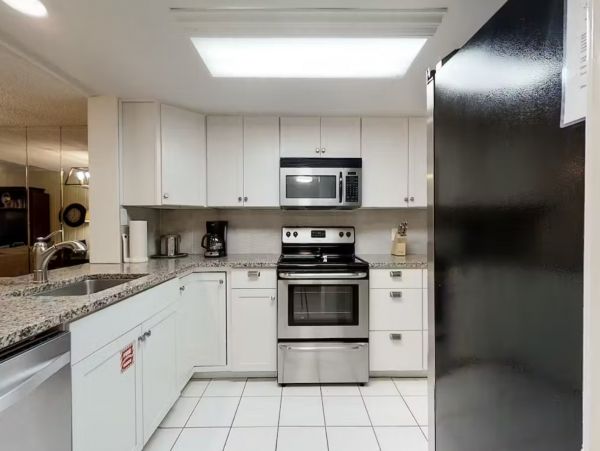 Walk to the Beach Two Bedroom Vacation Rental on Amelia Island