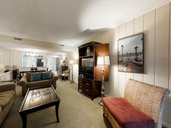 Walk to the Beach Two Bedroom Vacation Rental on Amelia Island