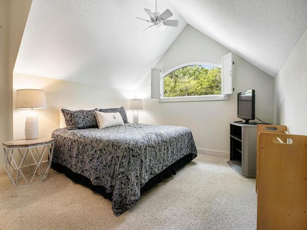 Fernandina Beach Gorgeous Five Bedroom Vacation Home