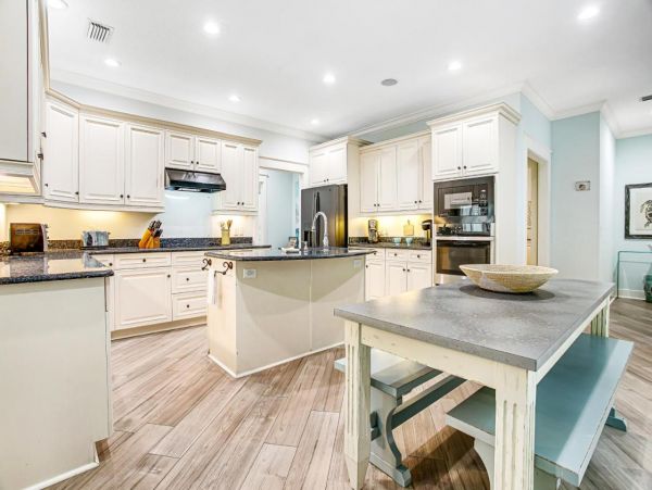 Fernandina Beach Gorgeous Five Bedroom Vacation Home
