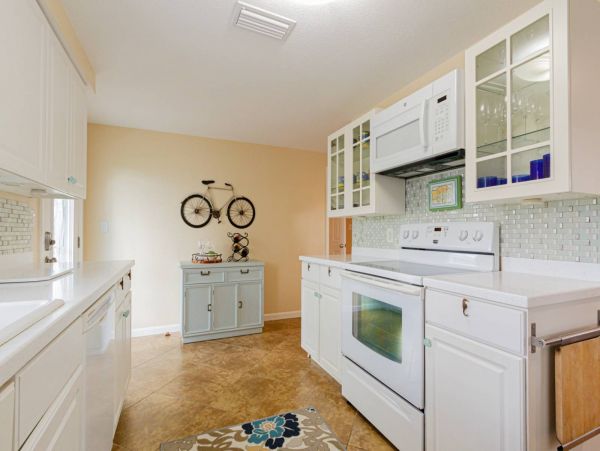 Water View Naples Private Pool Vacation Cottage Sleeps 6