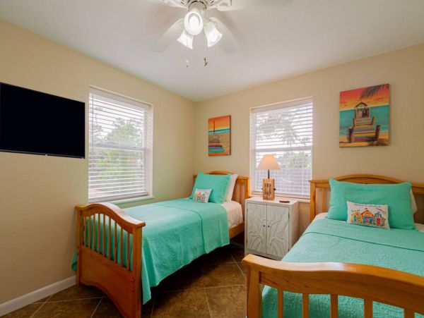 Water View Naples Private Pool Vacation Cottage Sleeps 6