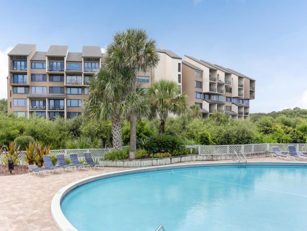 4 BD Condo Fernandina Beach