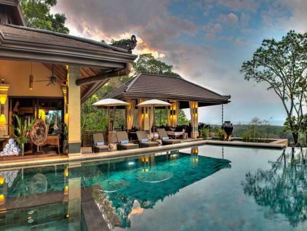 Stunning Luxury Villa with Private Pool & Spa Sleeps 8