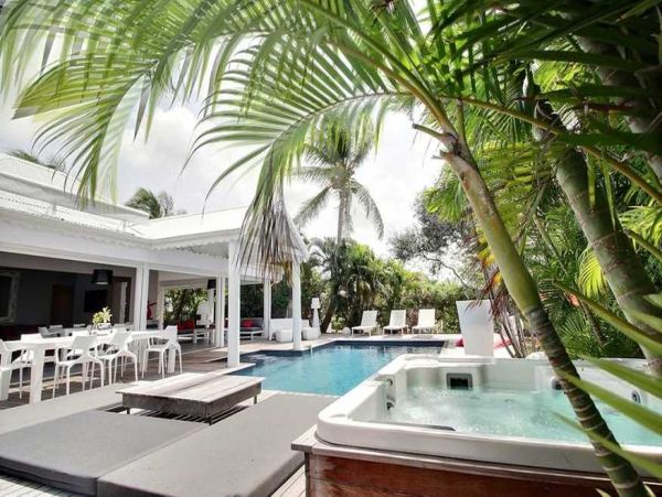 Guadeloupe Home 966124