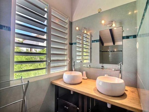 Guadeloupe Home 966126